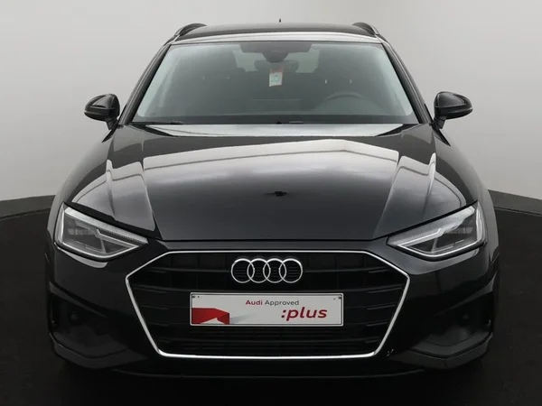 Audi A4 (2022) — foto 14 van 26