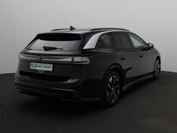 VOLKSWAGEN ID.7 Tourer (2026) — foto 15 van 21