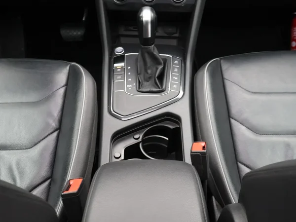 Volkswagen Tiguan Allspace (2020) — foto 9 van 30