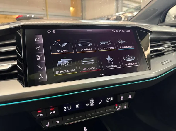 AUDI Q4 e-tron (2025) — foto 14 van 15