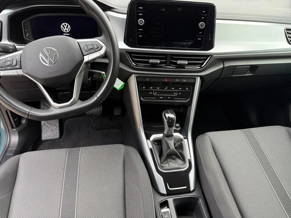 VOLKSWAGEN T-Roc (2022) — foto 3 van 23
