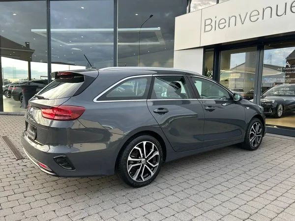 Kia Ceed (2019) — foto 8 van 17
