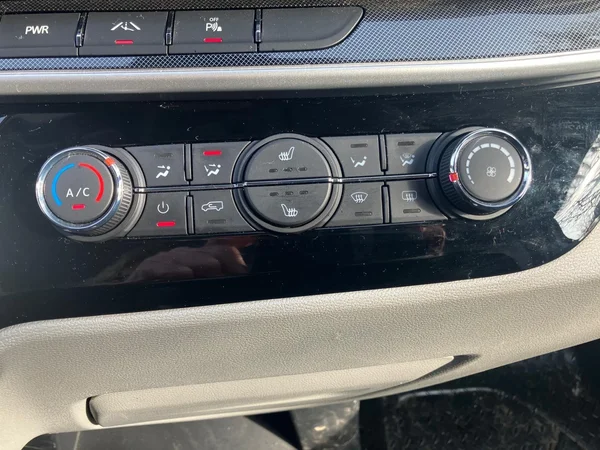 Maxus eDeliver9 (2023) — foto 5 van 33