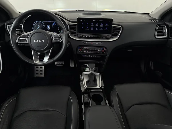 KIA XCeed (2022) — foto 32 van 32