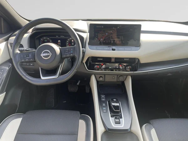 NISSAN Qashqai (2023) — foto 13 van 19