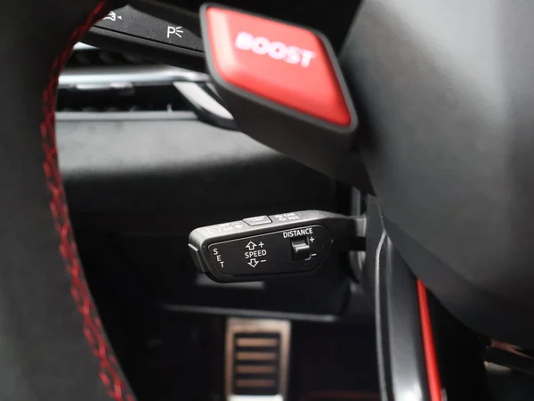 AUDI RS 5 Avant PHEV (2026) — foto 17 van 29