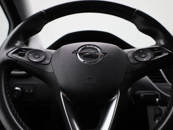 Opel Crossland (2021) — foto 17 van 35