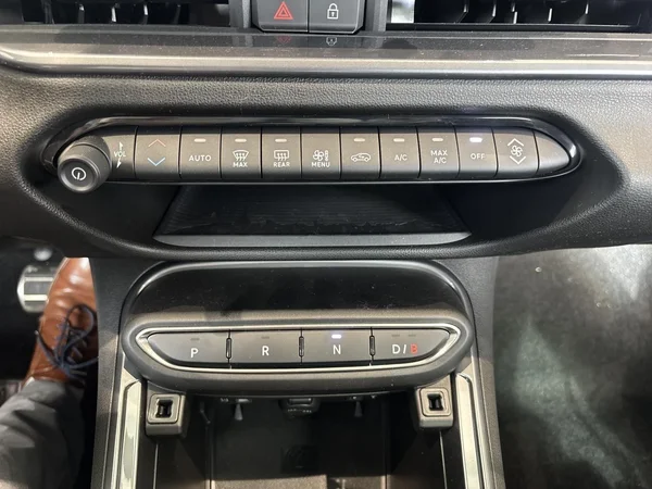 Abarth 600e (2026) — foto 16 van 26