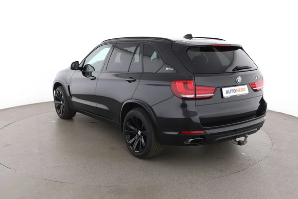 BMW X5 (2016) — foto 10 van 16