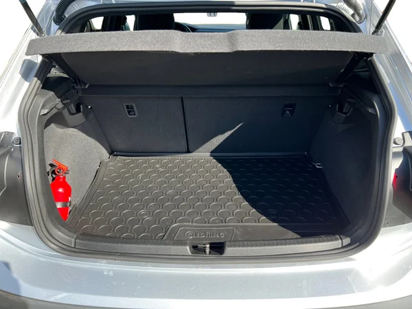 VOLKSWAGEN Polo (2023) — foto 14 van 24