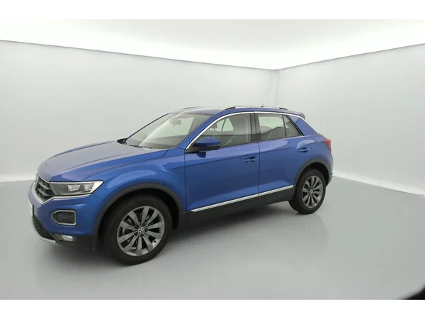 VOLKSWAGEN T-Roc (2021) — foto 27 van 36