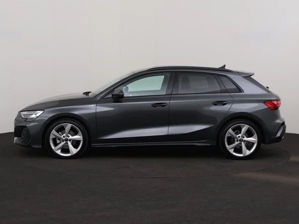 AUDI A3 Sportback (2025) — foto 4 van 4