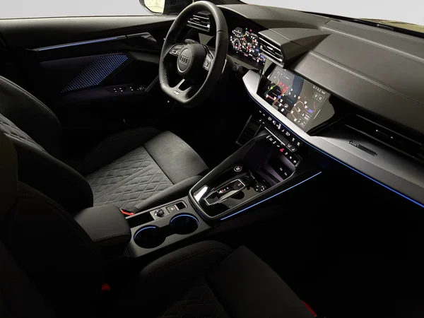 AUDI A3 Sportback PHEV (2025) — foto 9 van 15