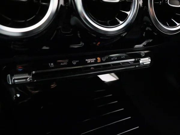 Mercedes-Benz A-Klasse (2022) — foto 27 van 43