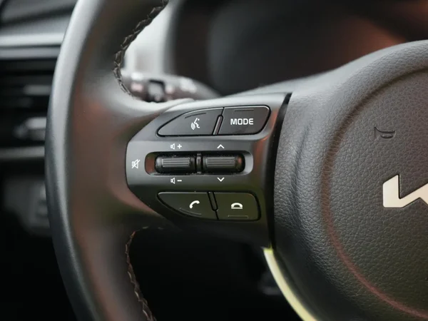 Kia Stonic (2025) — foto 9 van 25