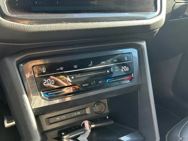VOLKSWAGEN Tiguan Allspace Dsl (2022) — foto 16 van 35