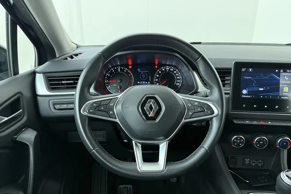 Renault Captur (2023) — foto 2 van 17