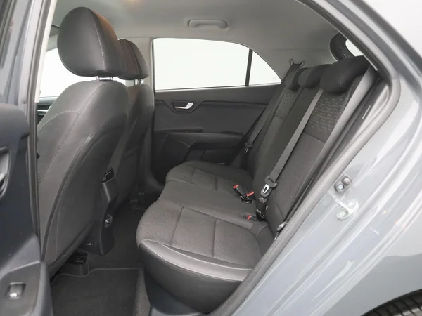 Kia Rio (2023) — foto 6 van 37