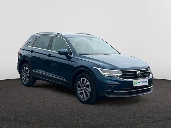 VOLKSWAGEN Tiguan (2022) — foto 20 van 24