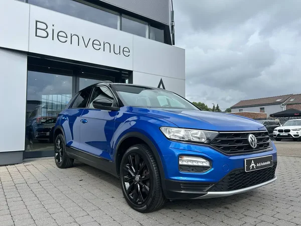 Volkswagen T-Roc (2020) — foto 18 van 24