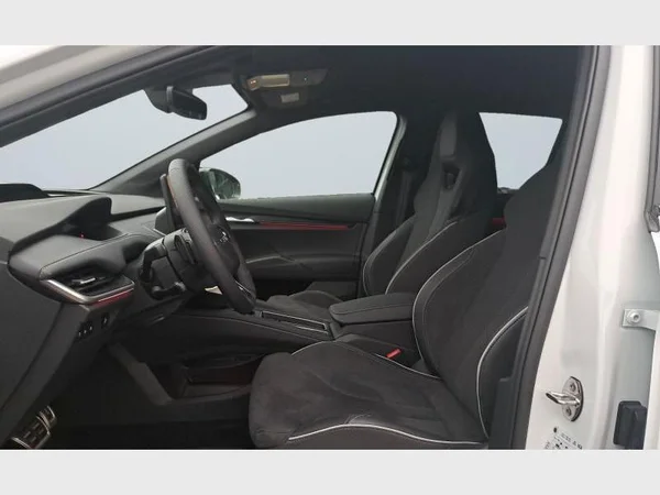 Skoda Elroq (2025) — foto 2 van 22