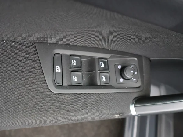 Volkswagen Touran (2023) — foto 11 van 25