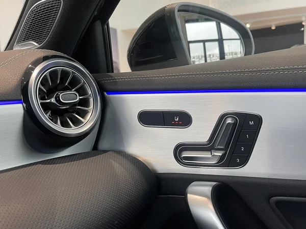 Mercedes-Benz A-Klasse (2024) — foto 5 van 23