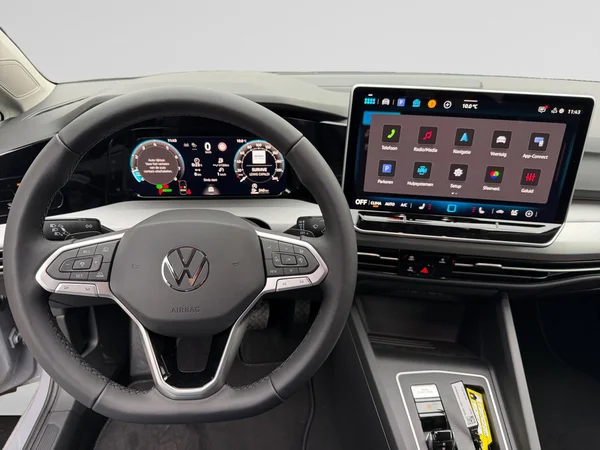 VOLKSWAGEN Golf VIII SW (2026) — foto 9 van 18