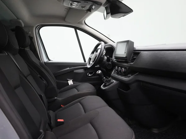 Renault Trafic (2024) — foto 30 van 40