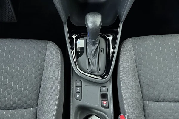 Toyota Yaris Cross Hybrid (HEV) (2025) — foto 4 van 18