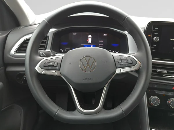 VOLKSWAGEN T-Roc (2025) — foto 6 van 24