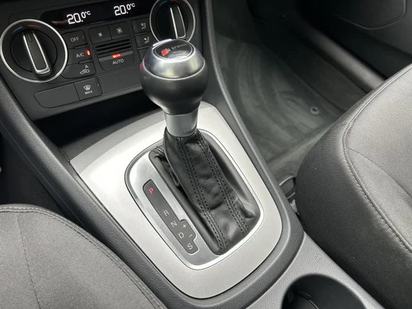 AUDI Q3 Dsl (2018) — foto 16 van 25