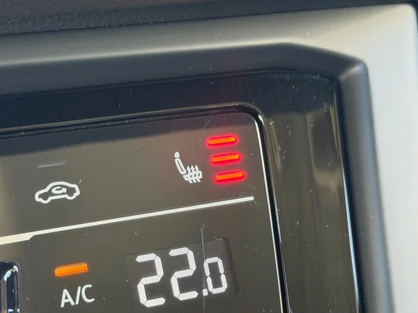 VOLKSWAGEN Touran (2025) — foto 16 van 24