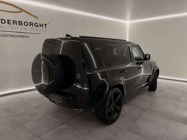 Land Rover Defender — foto 17 van 22