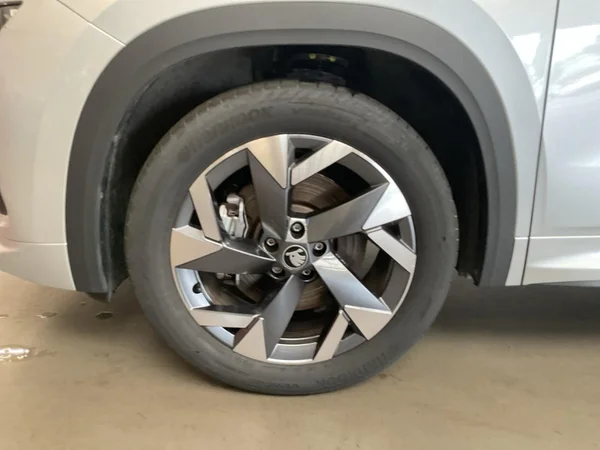 SKODA Kodiaq (2025) — foto 16 van 24