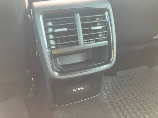 SKODA Octavia Combi (2025) — foto 5 van 25
