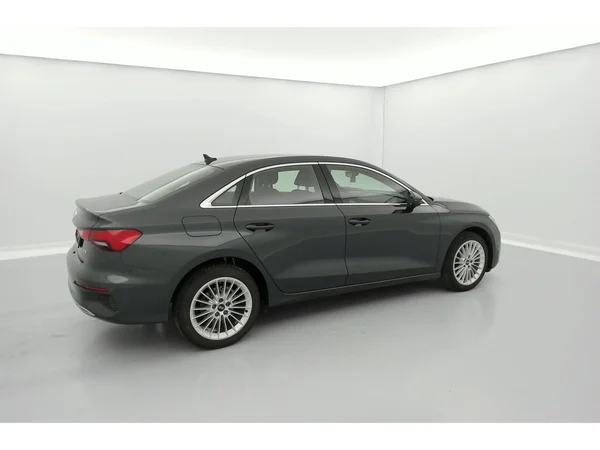 AUDI A3 Sedan (2022) — foto 3 van 36