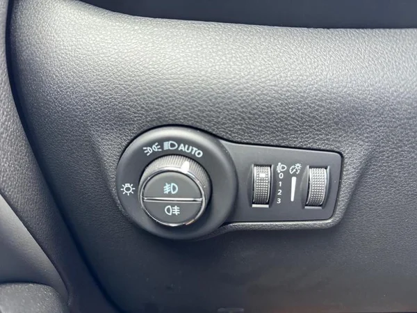 JEEP Compass (2023) — foto 7 van 31