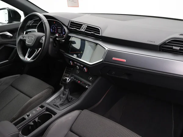 AUDI Q3 Sportback (2020) — foto 19 van 25