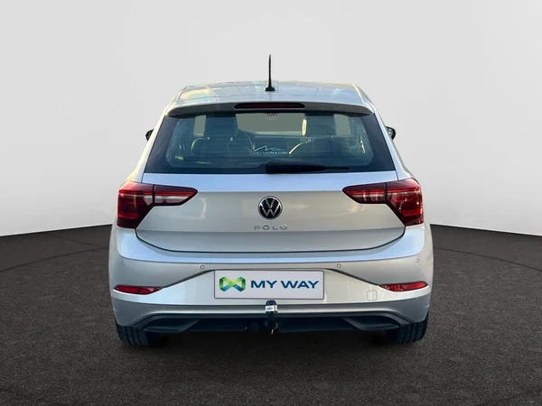 VOLKSWAGEN Polo (2022) — foto 13 van 18