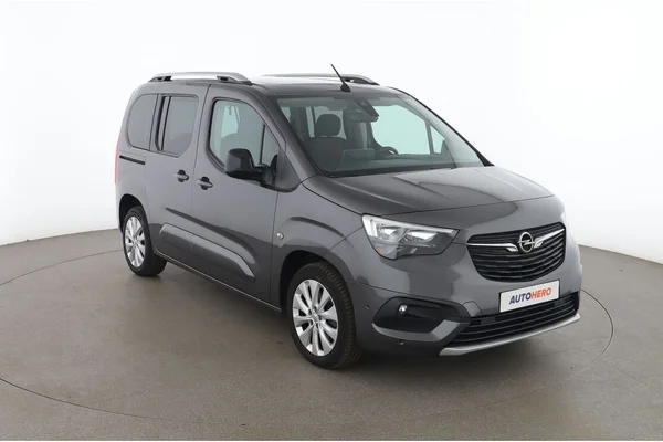 Opel Combo Life (2021) — foto 14 van 16