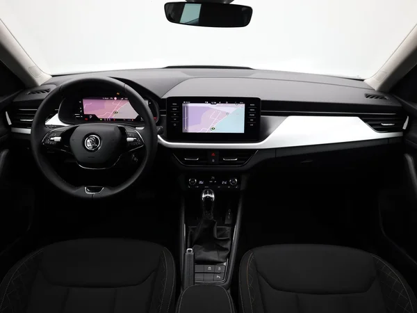 SKODA Kamiq (2022) — foto 20 van 21