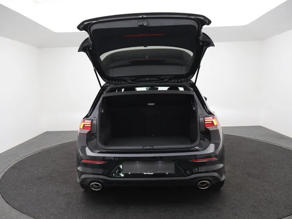 VOLKSWAGEN Golf VIII GTI (2021) — foto 22 van 30