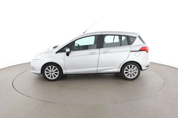Ford B-Max (2017) — foto 9 van 16