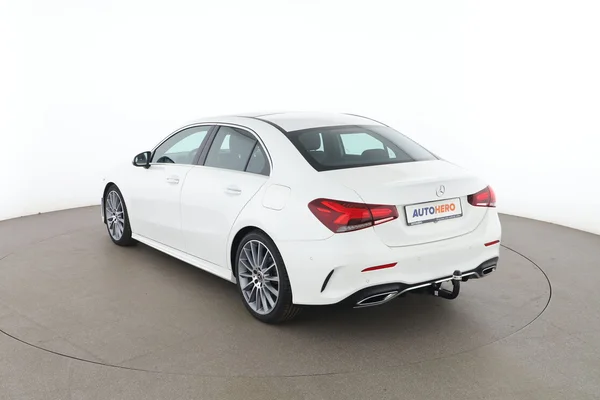 Mercedes-Benz A-Klasse (2019) — foto 10 van 16
