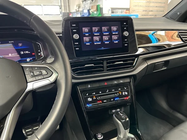 VOLKSWAGEN T-Roc (2025) — foto 11 van 11