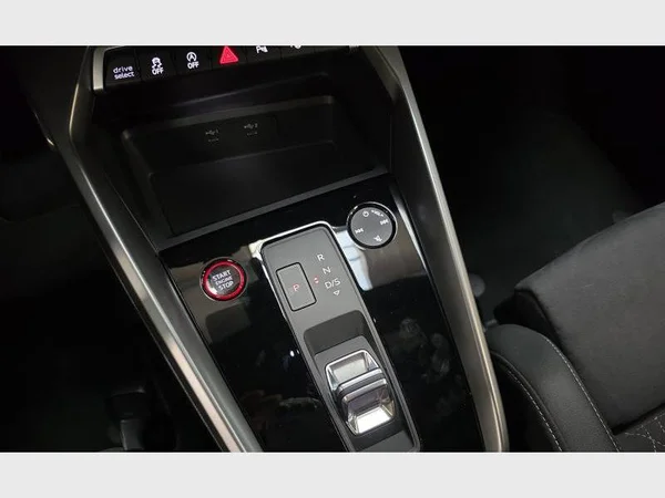 AUDI S3 Sportback (2023) — foto 26 van 36
