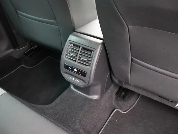 SEAT Leon (2024) — foto 14 van 25