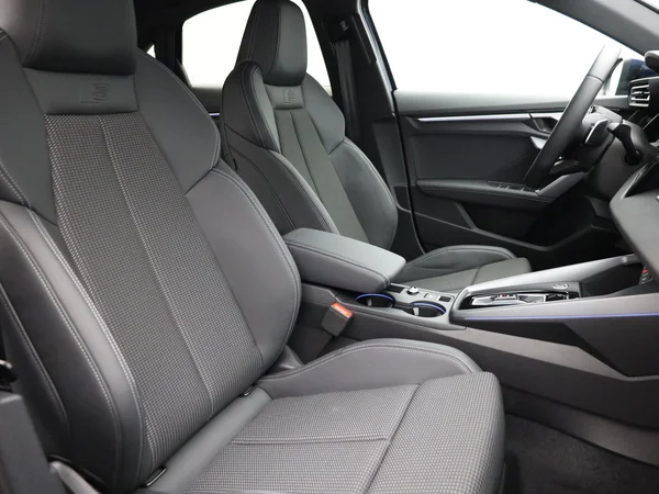 AUDI A3 Sedan (2025) — foto 16 van 25