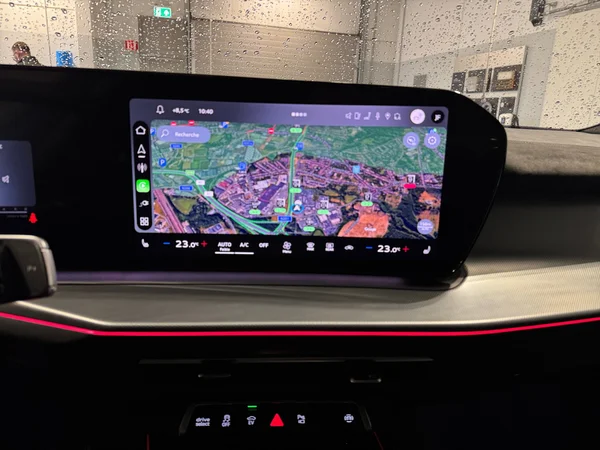 AUDI Q3 SUV e-hybrid (PHEV) (2025) — foto 6 van 24
